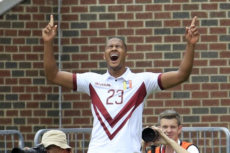 Rondón? ¿Descubre quién es el mejor jugador de la historia del fútbol venezolano?