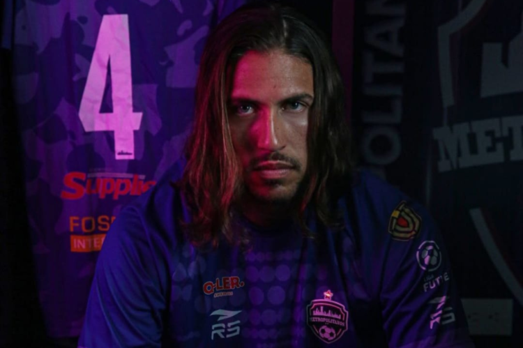 Metropolitanos anuncia el fichaje del defensa Andrés Ferro