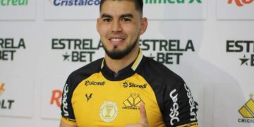 Club colombiano negocia el fichaje de Wilker Ángel , ex-Criciúma