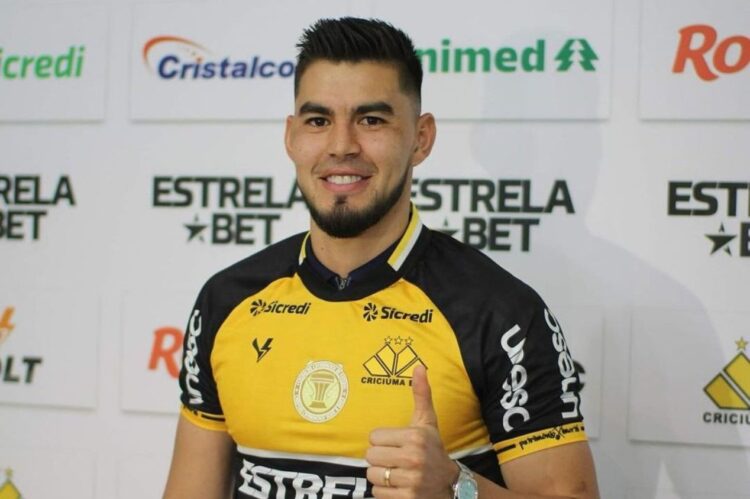 Club colombiano negocia el fichaje de Wilker Ángel , ex-Criciúma