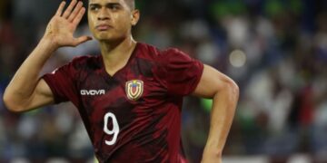 El entrenador de los Portland Timbers elogia el fichaje de Kevin Kelsy: “Veo una estrella”