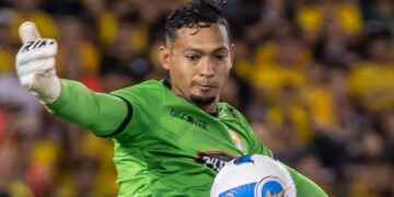 Con José Contreras en la cancha, Barcelona maneja ventaja, empata con Nacional y avanza en la Libertadores