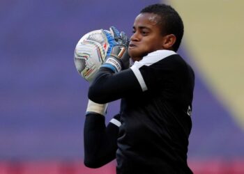 Descontento por falta de oportunidades, Wuilker Fariñez analiza salir del Caracas FC