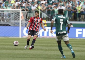 Necaxa aumenta oferta por Nahuel Ferraresi del Sao Paulo