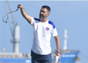 Vasco Faísca en trenador del Puerto Cabello