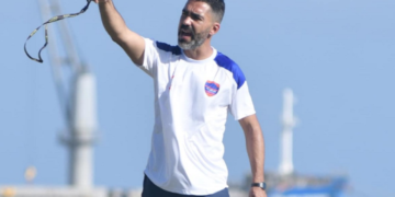 Vasco Faísca en trenador del Puerto Cabello