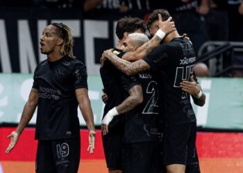 Corinthians y UCV FC