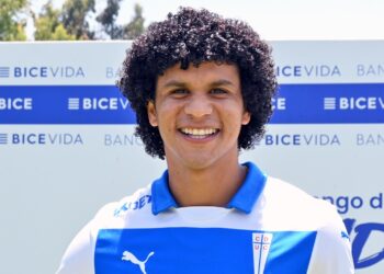 Eduard Bello en Universidad Catolica