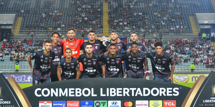 Managas ganó 2-0 Defensor, de Uruguay, en primer partido de fase prévia de la Copa Libertadores