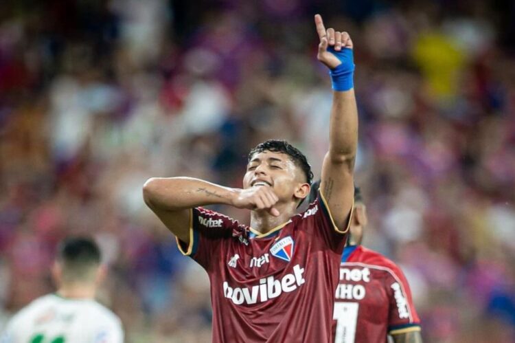 Kervin Andrade no será titular en el debut de Fortaleza en el Brasileirão