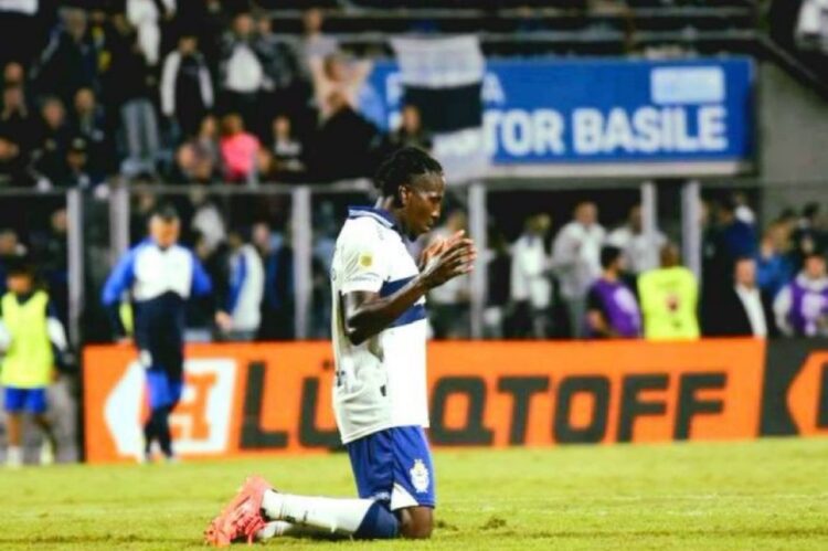 ¡Exclusivo! El técnico de Gimnasia explica por qué Jan Hurtado no es titular: “Estuvo mucho tiempo inactivo”