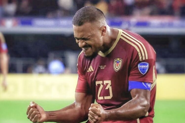 Salomón Rondón decide, Venezuela vence a Perú y sigue con chances de ir al Mundial