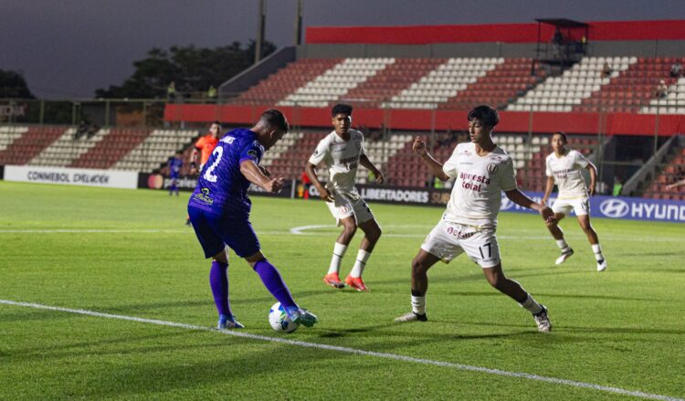 Metropolitanos pierde 3-0 ante Universitario, de Perú