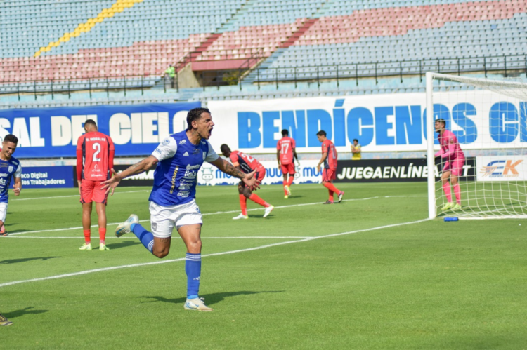 Richard Blanco el defensa del Rayo Zuliano