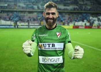 Alain Baroja renueva con Always Ready por dos años tras ser elegido mejor arquero de Bolivia