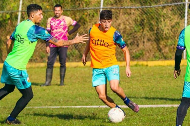 Luis Carrero despierta interés en Europa y entra en la mira del Fenerbahçe y otros grandes clubes