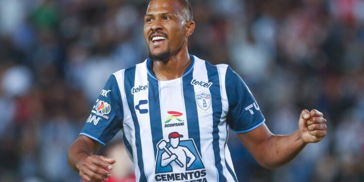 Salomón Rondón, apagado en la caída del Pachuca ante América por la Liga MX