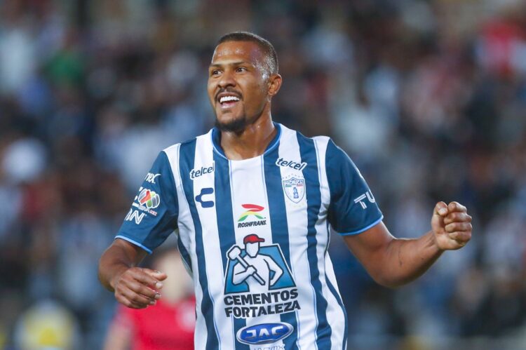 Salomón Rondón, apagado en la caída del Pachuca ante América por la Liga MX