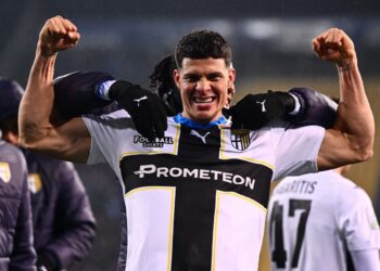 Com hérnia discal, Yordan Osorio joga só quatro vezes pelo Parma em 2024/2025