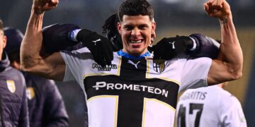 Com hérnia discal, Yordan Osorio joga só quatro vezes pelo Parma em 2024/2025