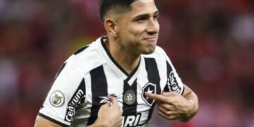 ¿Y Jefferson Savarino? Conoce a los 5 jugadores venezolanos más valiosos del Brasileirao en 2025