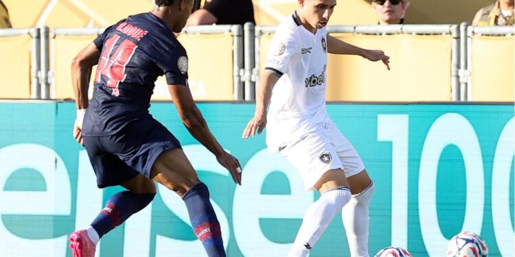 Jefferson Savarino brilla en la victoria del Botafogo sobre el PSG en el Mundial de Clubes