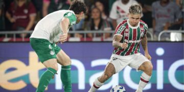 Yeferson Soteldo se mostró activo, pero no evitó la derrota del Fluminense ante Palmeiras