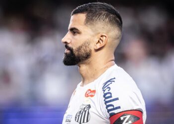 ¿Por qué Tomás Rincón no jugó en la derrota del Santos ante el Inter en Brasileirão?
