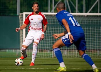 Jesús Mejías destacó, pero el Debrecen se dejó empatar en su debut en la Liga Húngara