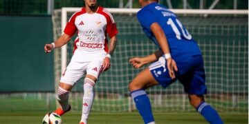 Jesús Mejías destacó, pero el Debrecen se dejó empatar en su debut en la Liga Húngara