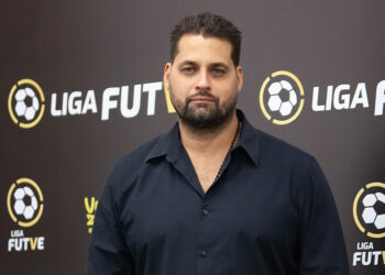 Ernesto Muller asume la presidencia de la Liga FUTV