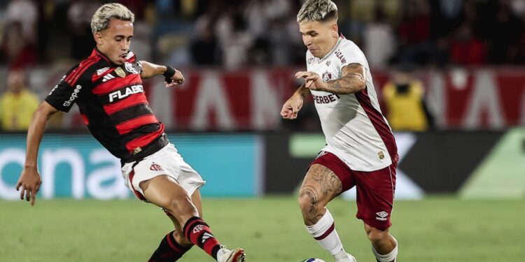 Yeferson Soteldo entró tarde y pasó desapercibido en otra derrota del Fluminense ante Flamengo