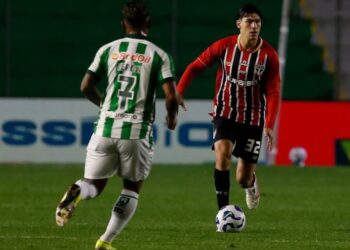 Nahuel Ferraresi lideró la defensa y el São Paulo ganó como visitante en el Brasileirao