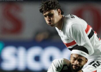 Nahuel Ferraresi brilló en la defensa y Guiò al São Paulo a la victoria contra Corinthians