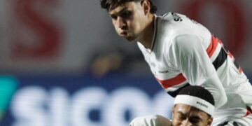Nahuel Ferraresi brilló en la defensa y Guiò al São Paulo a la victoria contra Corinthians