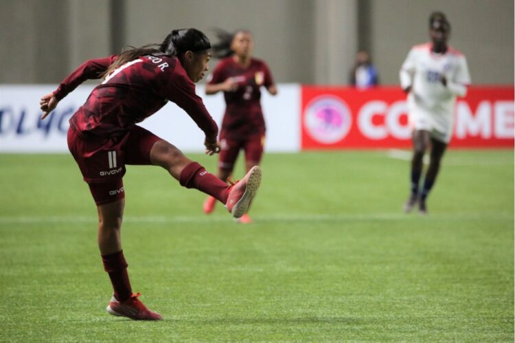 Raiderlín Carrasco va a la Copa América y se convierte en símbolo de la nueva generación vinotinto