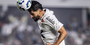 Tomás Rincón brilló en la victoria de Santos sobre Flamengo, pero no destacó