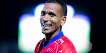 Rómulo Otero se movió bien y el Nacional aplastó 5-2 al Montevideo City en el Clausura