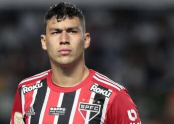Nahuel Ferraresi se destaca en la defensa, pero São Paulo queda eliminado ante Athletico-PR en la Copa de Brasil