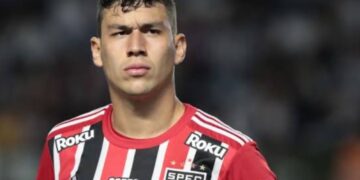 Nahuel Ferraresi se destaca en la defensa, pero São Paulo queda eliminado ante Athletico-PR en la Copa de Brasil