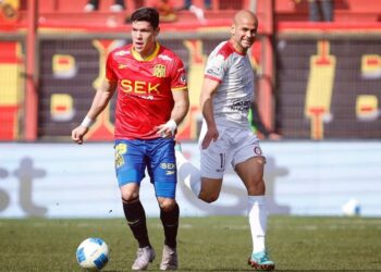 Bianneider Tamayo fue titular, recibió tarjeta y ayudó en la victoria del Unión Española sobre La Serena