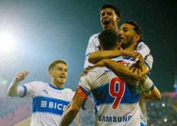 Leenhan Romero debuta otra vez: Universidad Católica empata 2-2 con Deportes Iquique de visitante