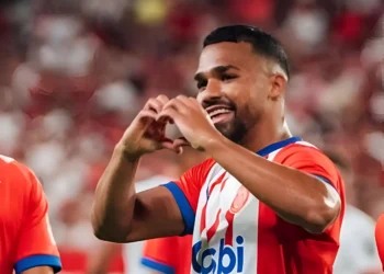 Girona y Rayo Vallecano com Yangel Herrera