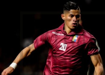 ¿En qué club Ronald Hernández vivió el mejor momento de su carrera?