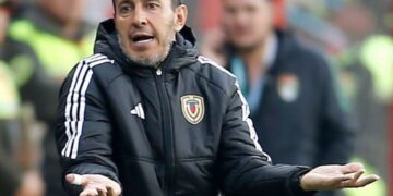 La selección venezolana evalúa cinco entrenadores colombianos sin club para reemplazar a Fernando Batista