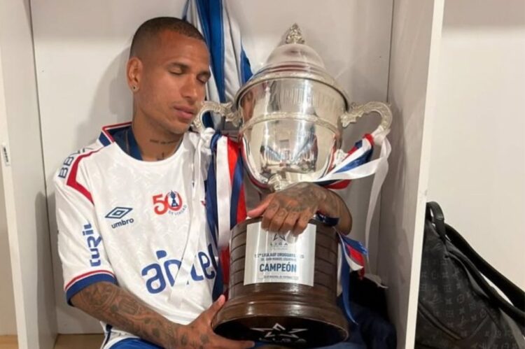 Consulta la evolución salarial de Rómulo Otero en el Nacional