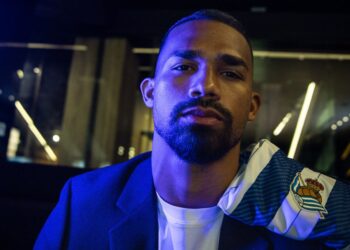 Consulta la evolución salarial de Yangel Herrea en el Real Sociedad