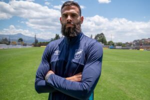 Consulta la evolución salarial de Jhon Chancellor en la Universidad Católica