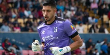 Consulta la evolución salarial de Rafael Romo en la Universidad Católica