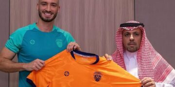 Consulta la evolución salarial de Mikel Villanueva en el Al-Fayha